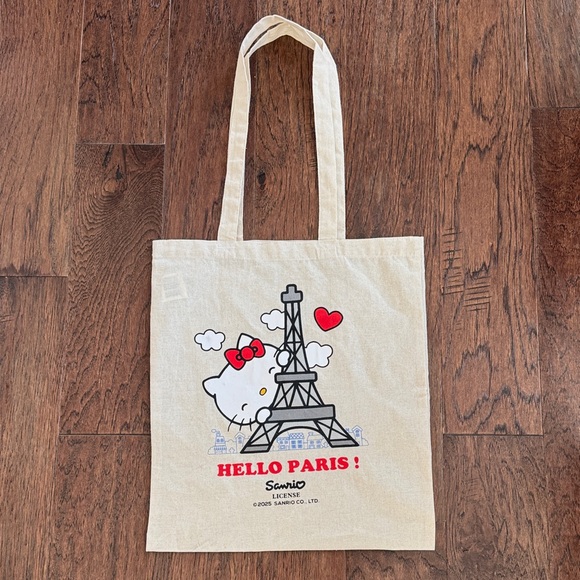 Hello Kitty Paris Tote Bag - Picture 1 of 4